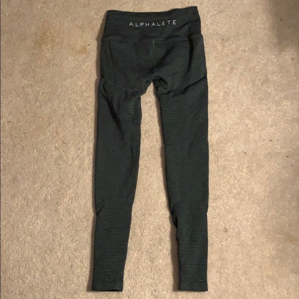 Alphalete Revival R6 leggings in Charcoal
